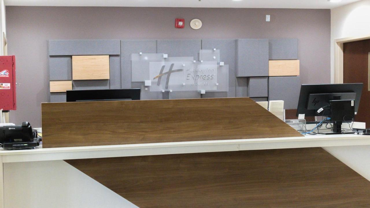 Holiday Inn Express Hotel & Suites Hope Mills-Fayetteville Airport By Ihg Εξωτερικό φωτογραφία