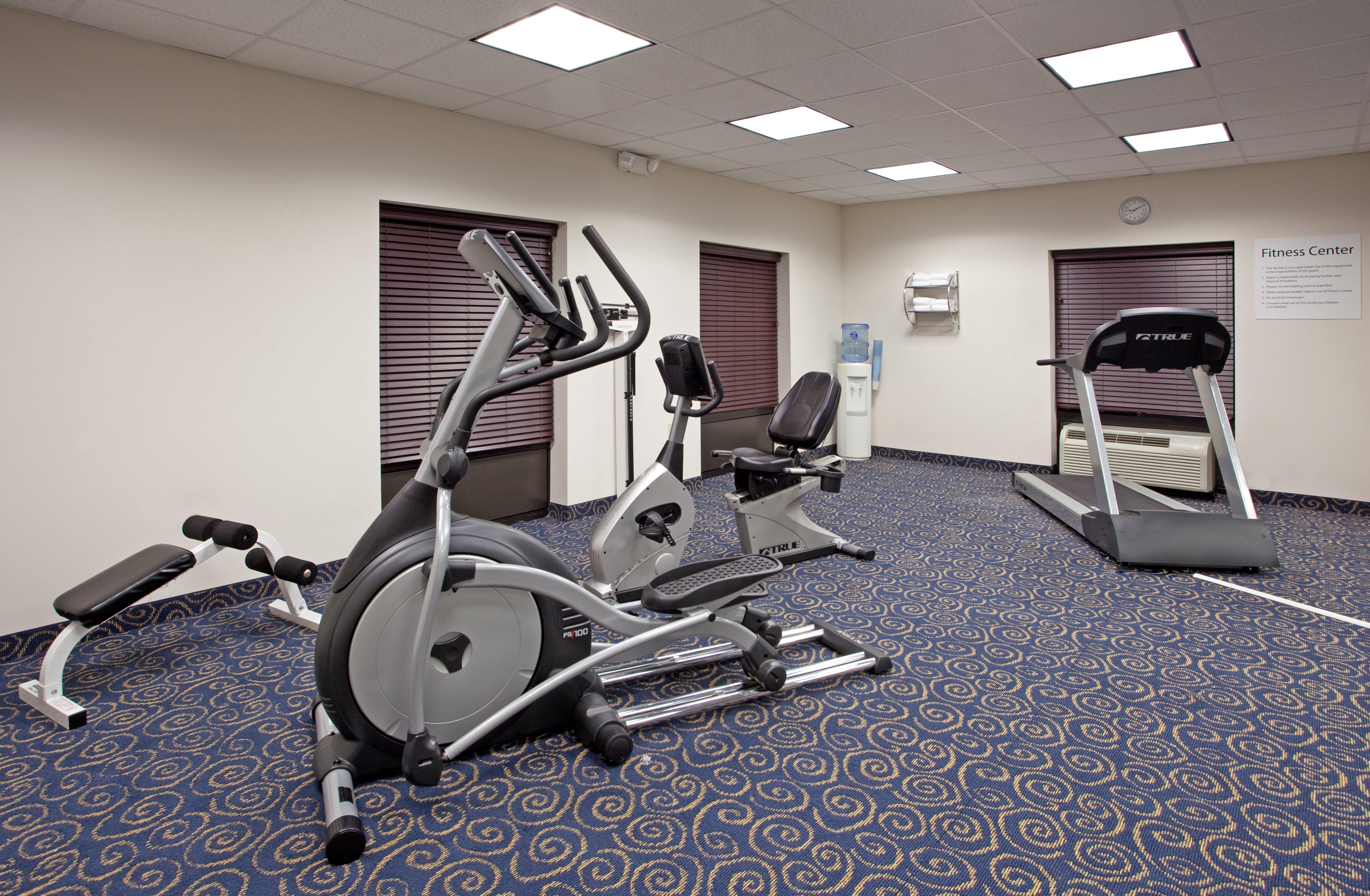 Holiday Inn Express Hotel & Suites Hope Mills-Fayetteville Airport By Ihg Εξωτερικό φωτογραφία