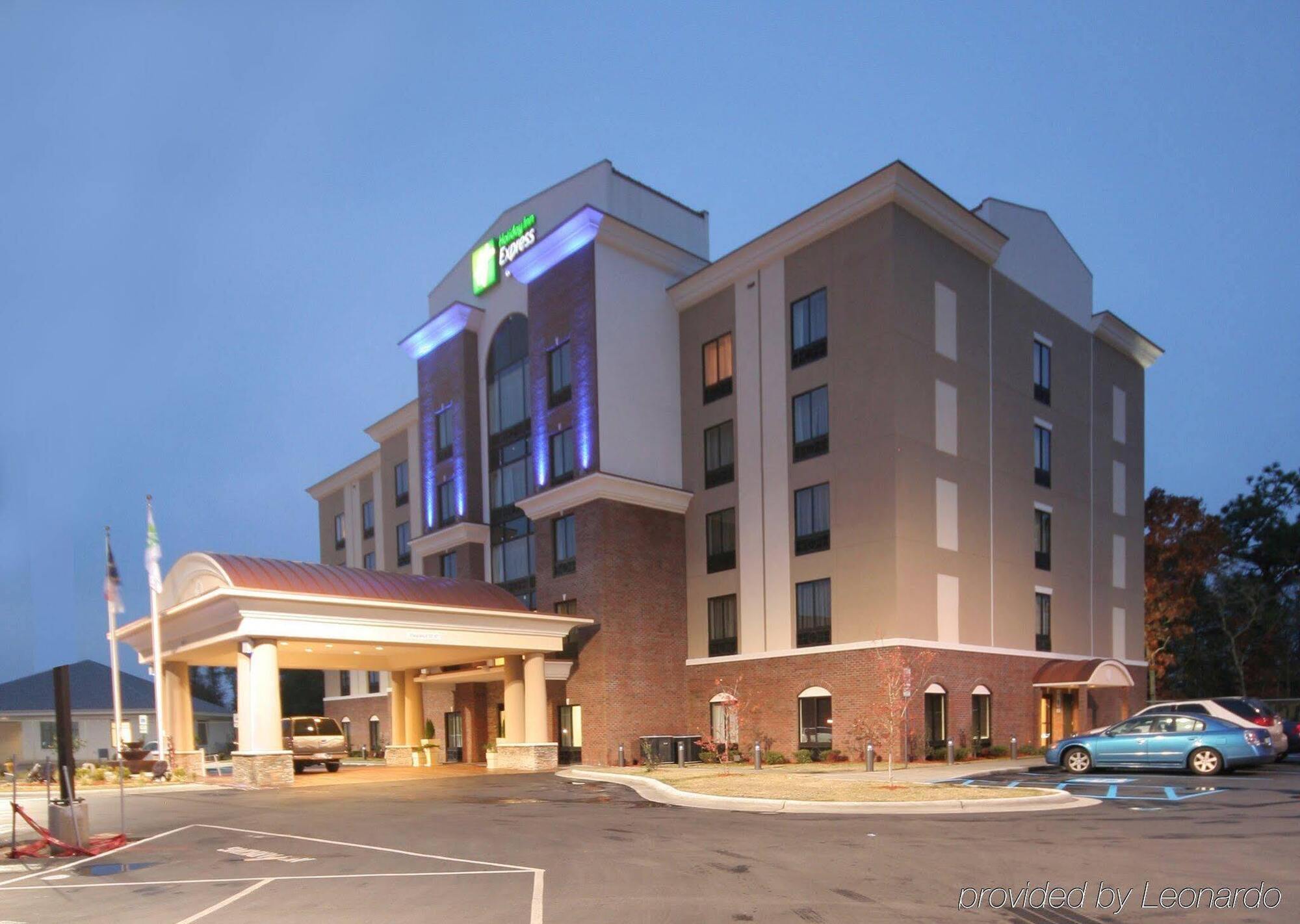 Holiday Inn Express Hotel & Suites Hope Mills-Fayetteville Airport By Ihg Εξωτερικό φωτογραφία