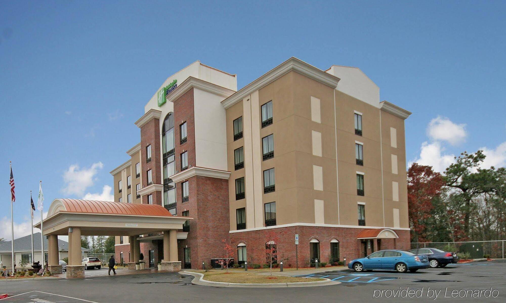 Holiday Inn Express Hotel & Suites Hope Mills-Fayetteville Airport By Ihg Εξωτερικό φωτογραφία